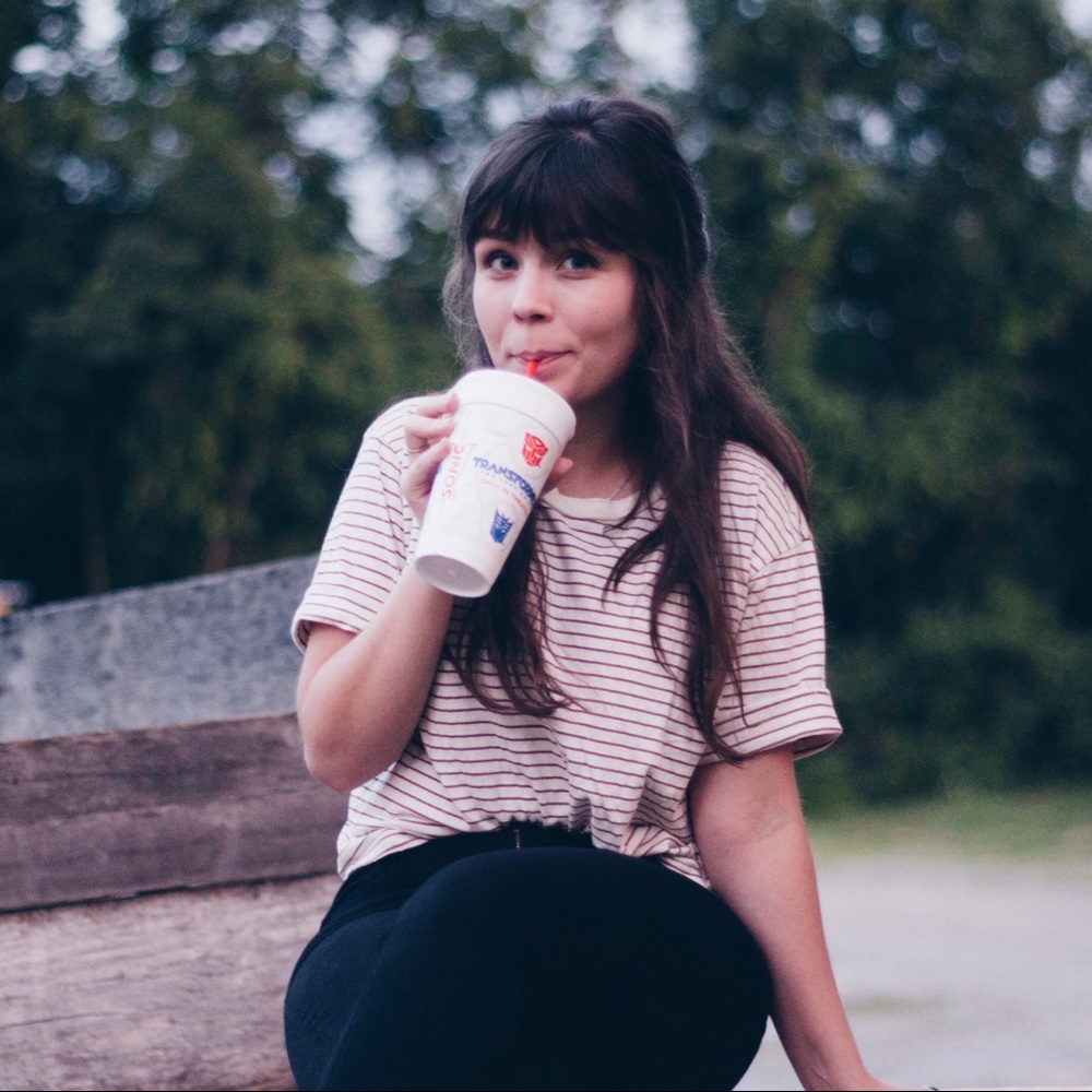 Meet your Posher, Alex